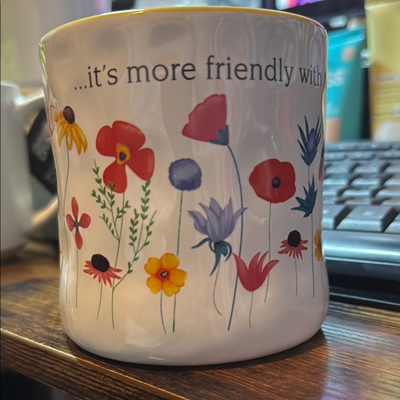 Winnie the Pooh and Piglet Floral NWT Mug 18 oz - Picture 2 of 4